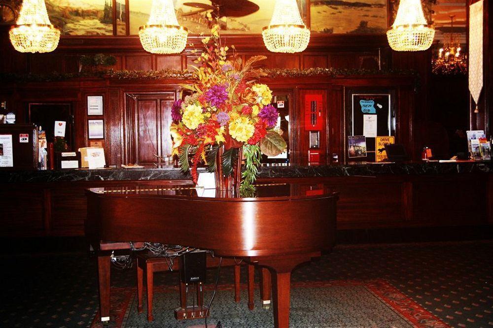 The Monticello Hotel ロングビュー エクステリア 写真